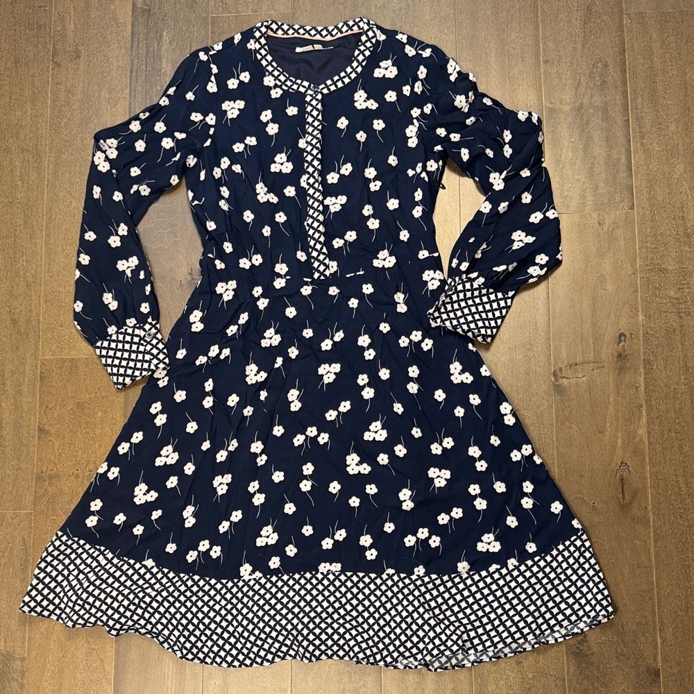 Boden Navy and White Floral Long Sleeve Dress